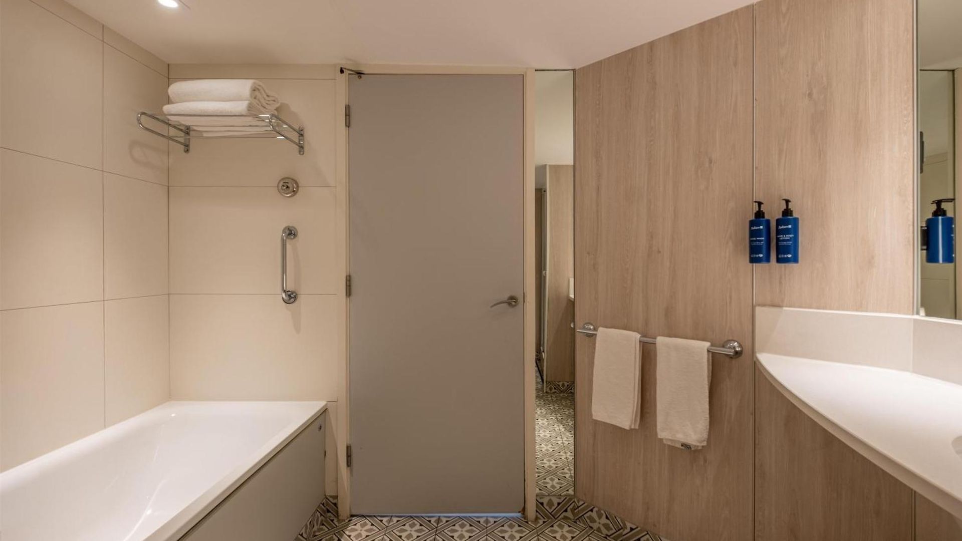 Radisson Blu 4*