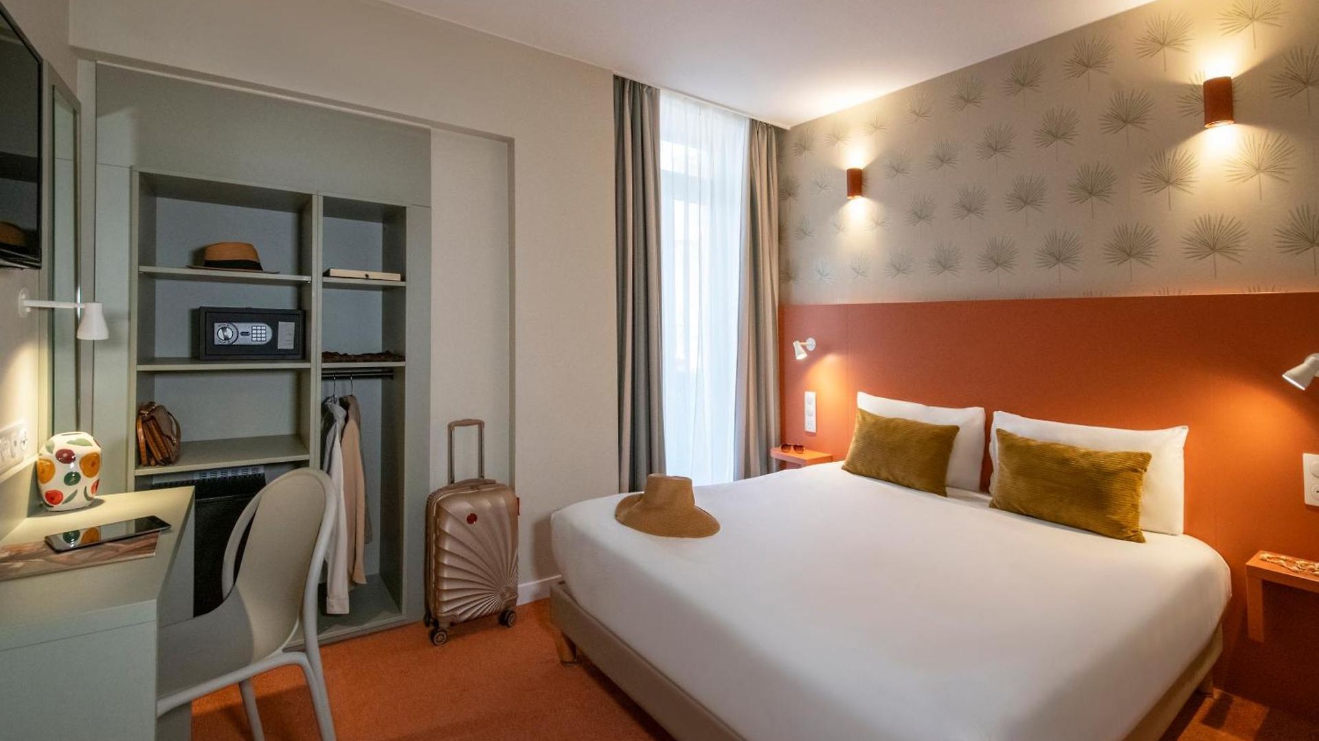 Hotel Du Midi 3*
