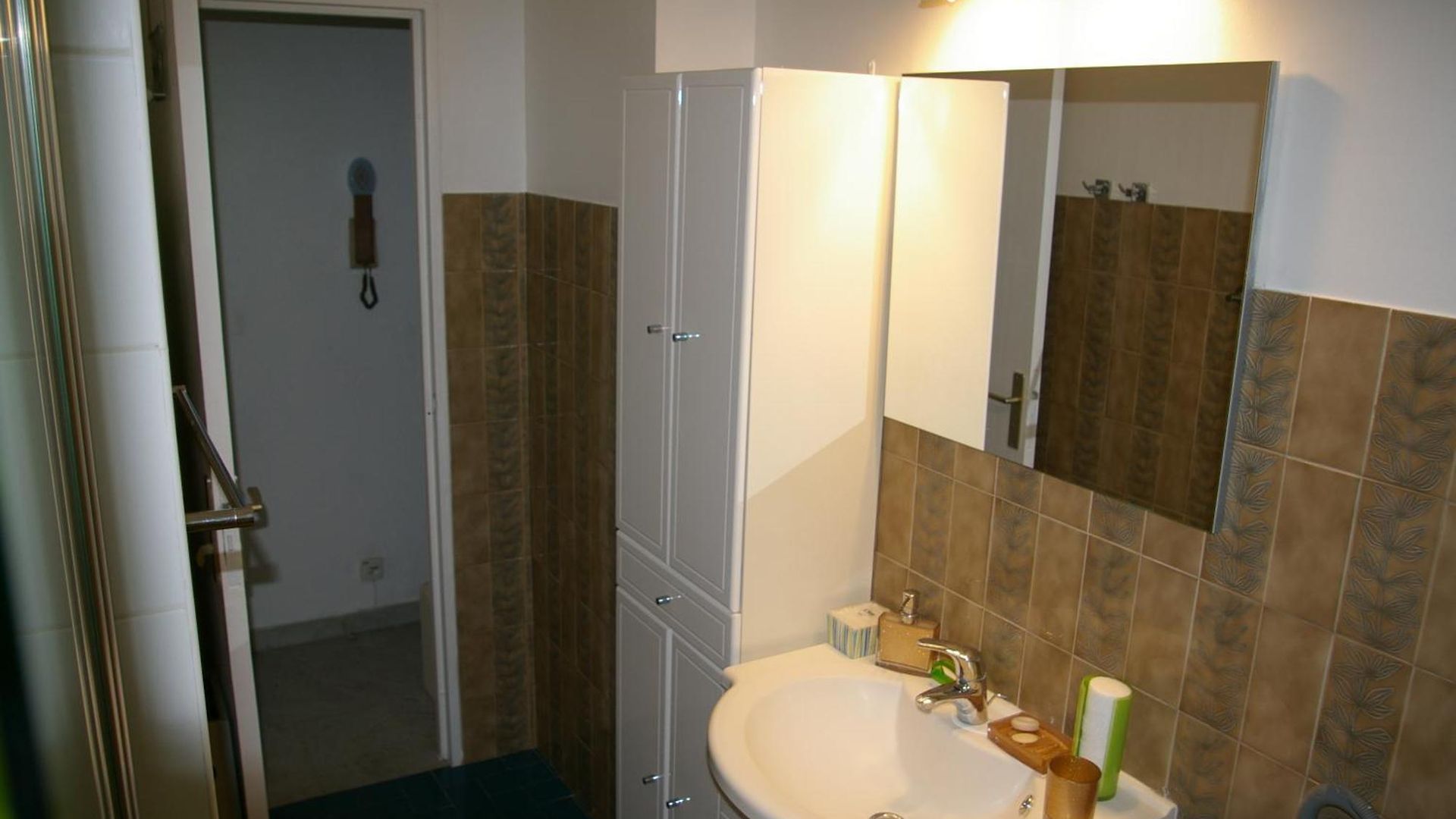 Proche Apartment *
