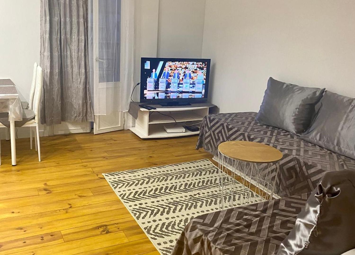 2 Et Salon 6 Mn Port A Pieds Apartment Nice