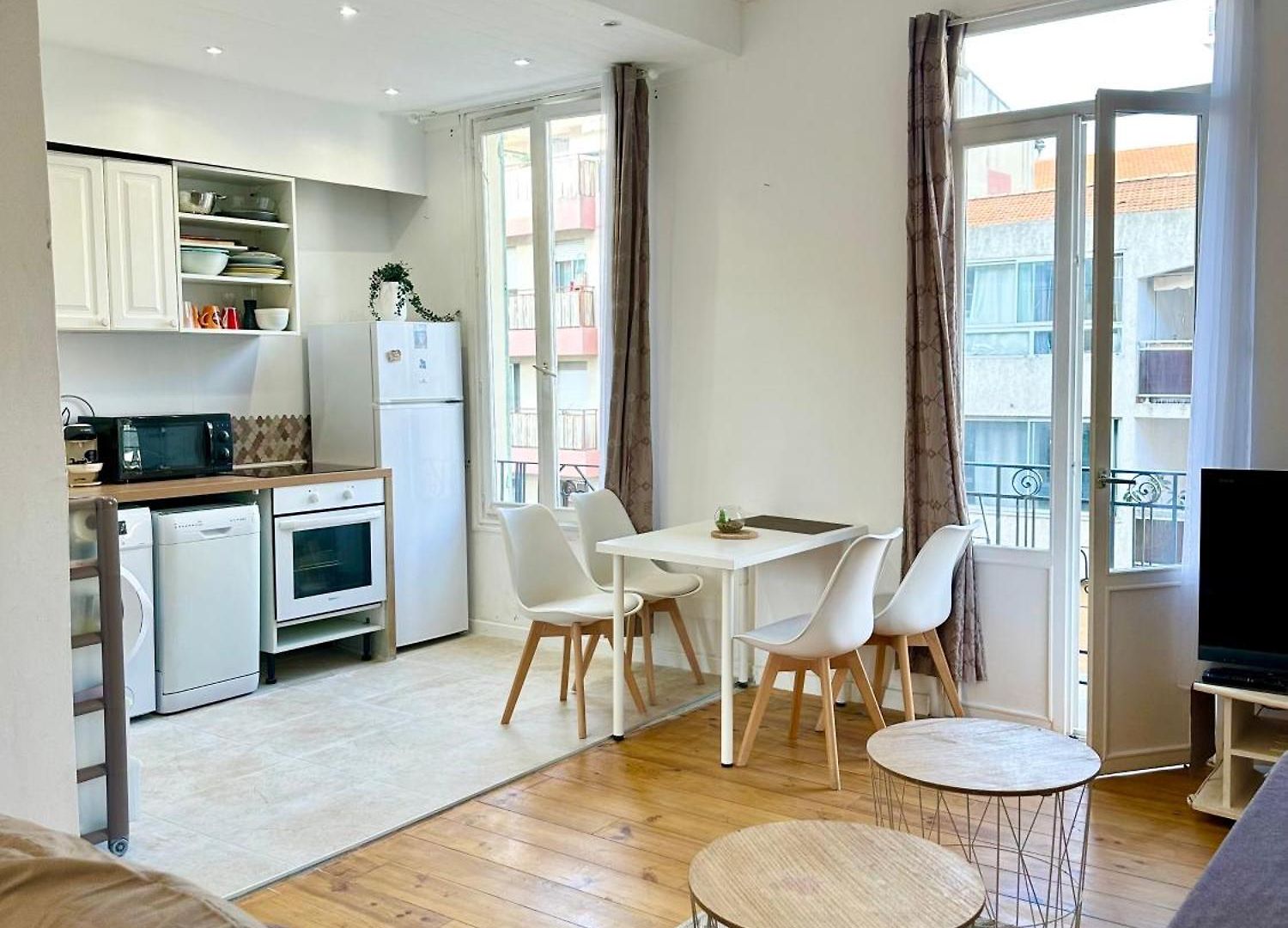 2 Et Salon 6 Mn Port A Pieds Apartment