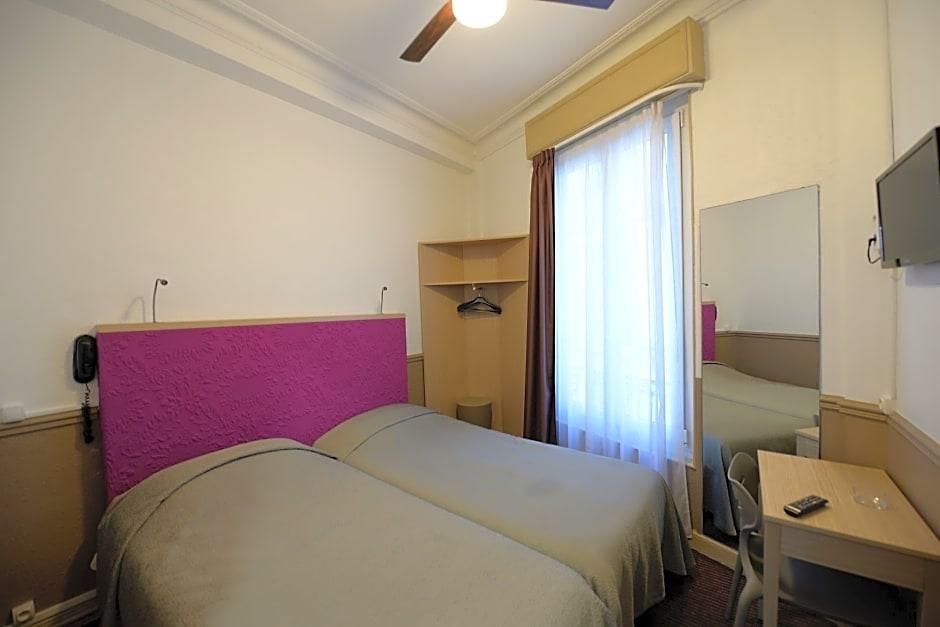 Aston La Scala Hotel *