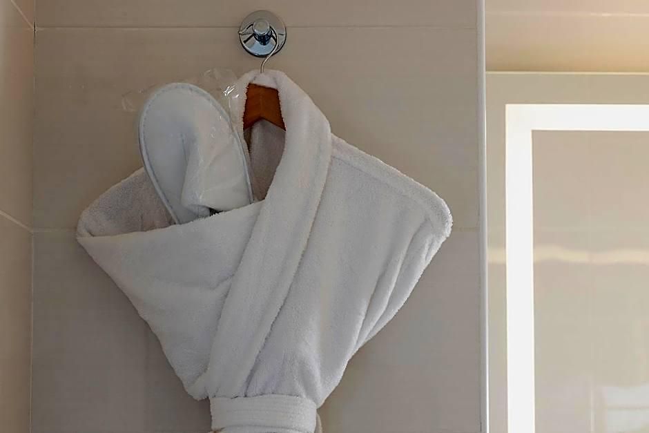 Hotel 64 4*