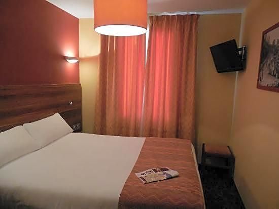 Mini-hôtel Share 3*