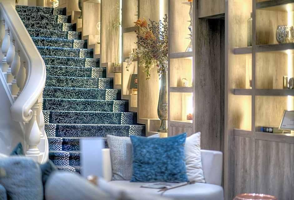 Western Cosy Hotel