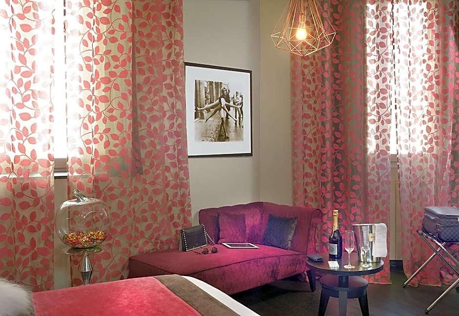 Western Cosy Hotel