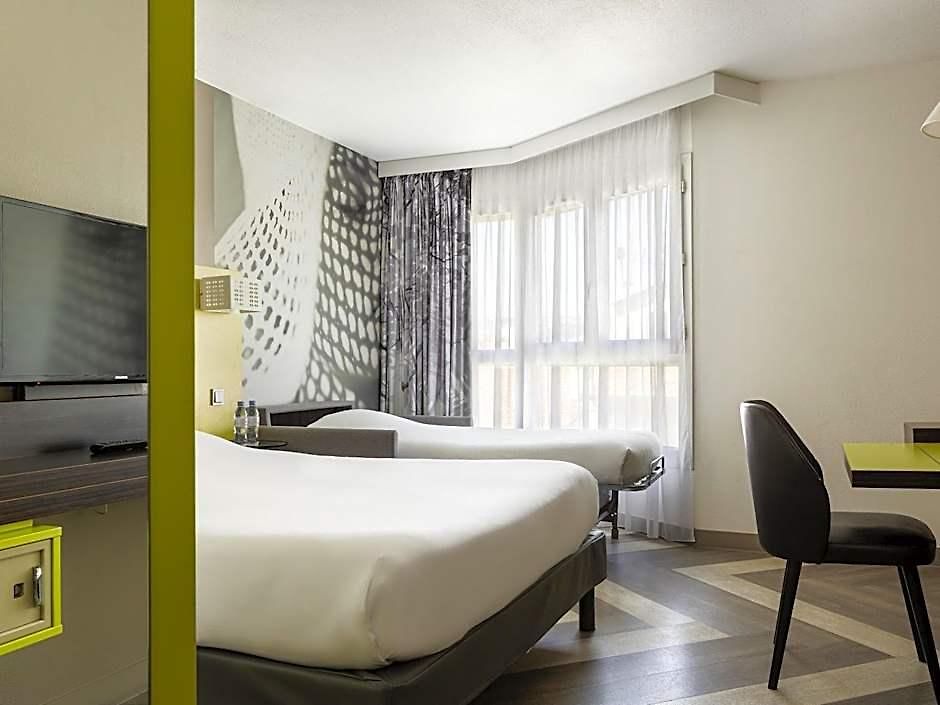 Hotel Ibis Styles Vieux Port 3*