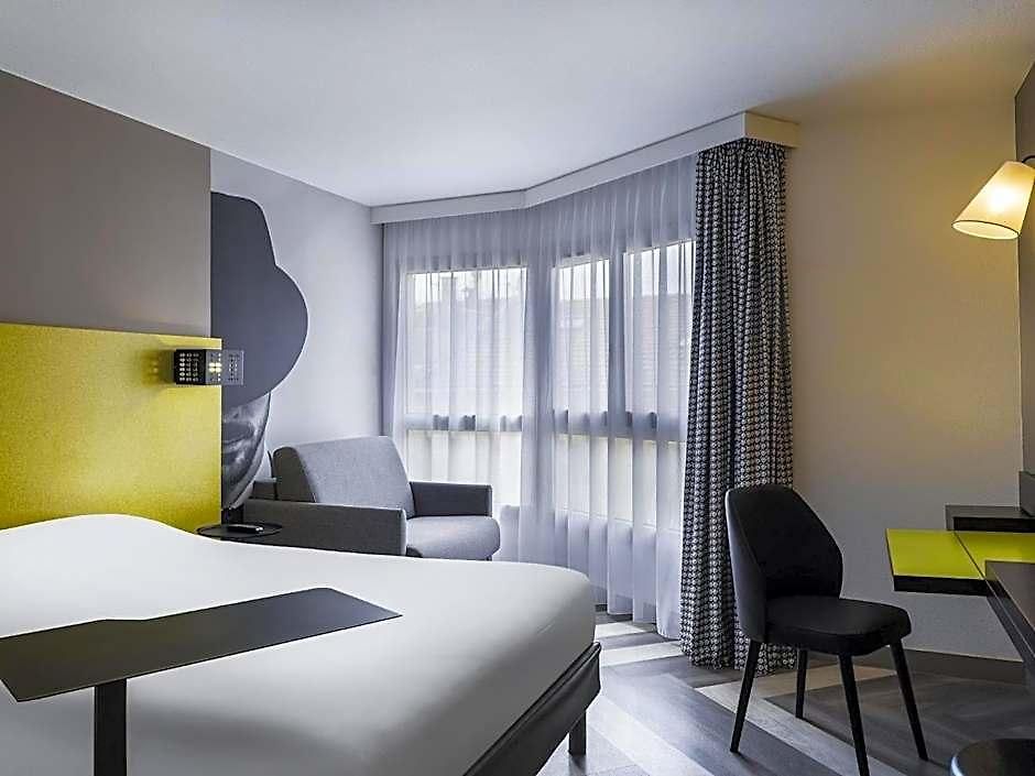 Ibis Styles Vieux Port Hotel 3*