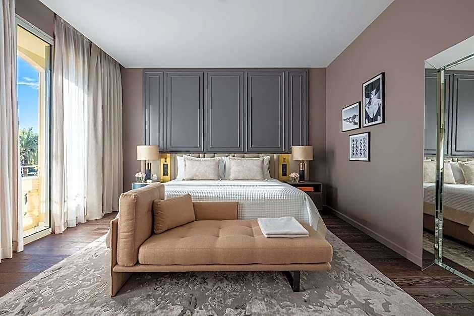 Anantara Plaza - A Leading Of The World Hotel