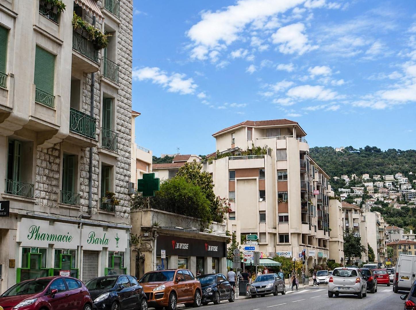 Barla 3 - A Spacious One Bedroom Near Place Garibaldi