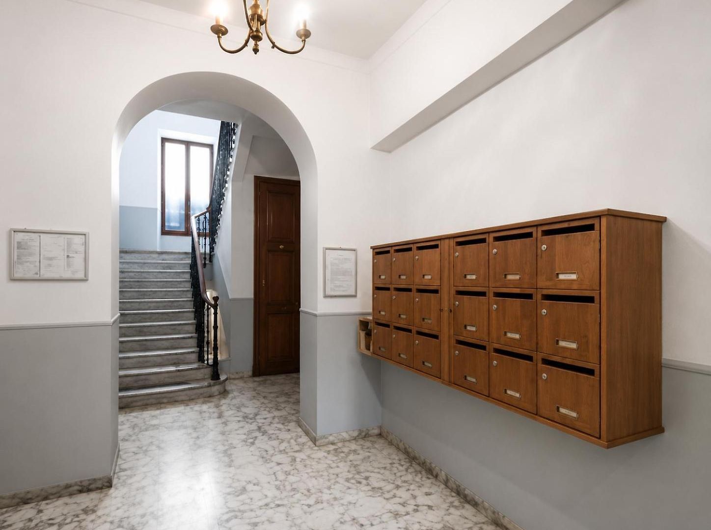 Apartment Barla 3 - A Spacious One Bedroom Near Place Garibaldi