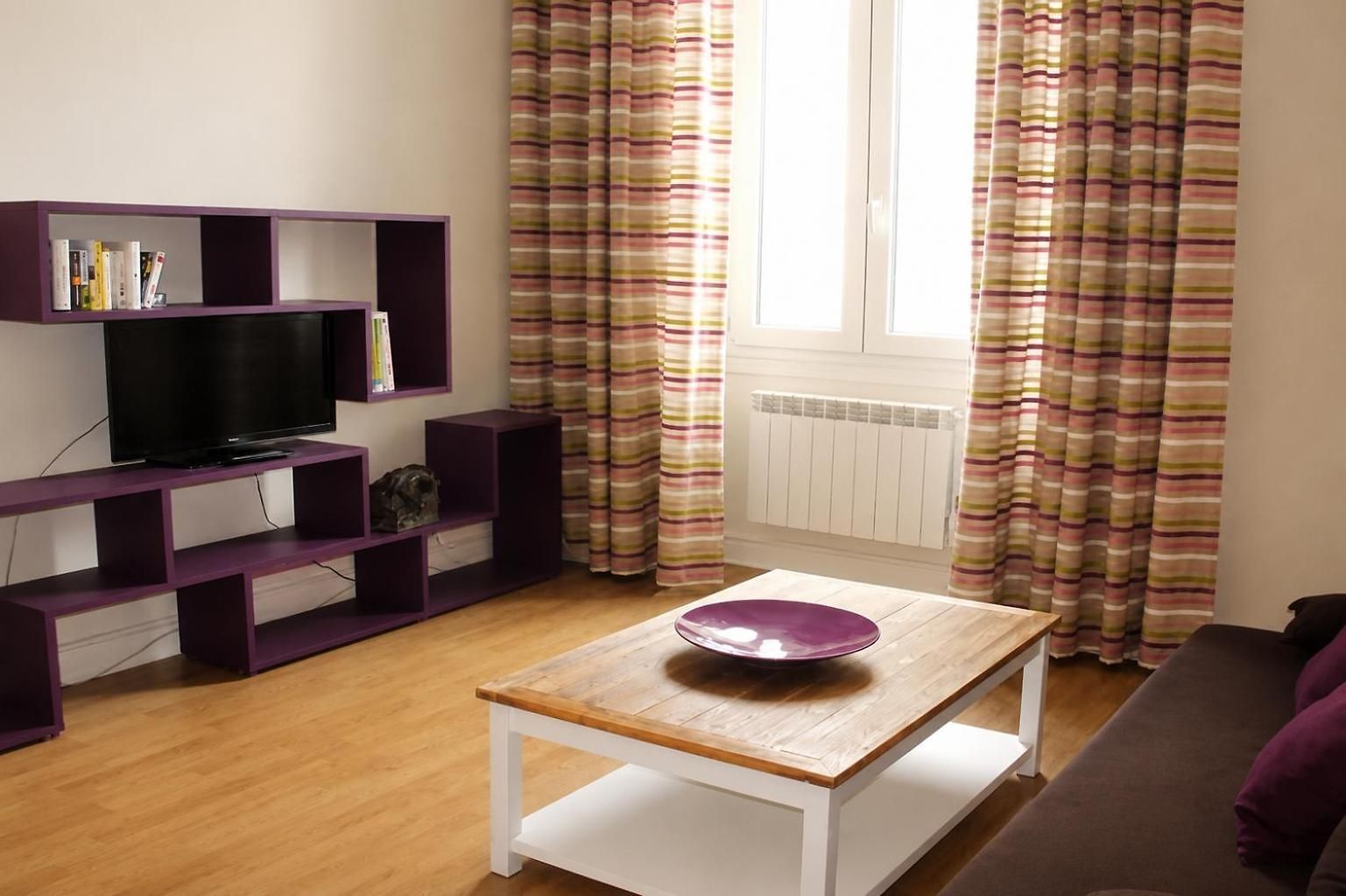 Barla 3 - A Spacious One Bedroom Near Place Garibaldi Apartment