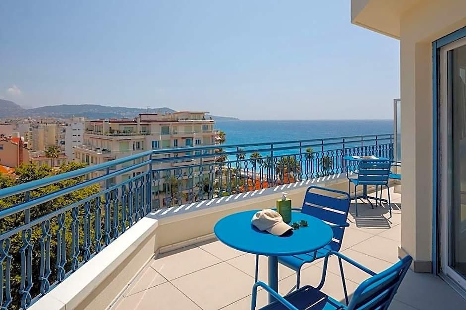 Yelo Promenade Magnan, Sonder