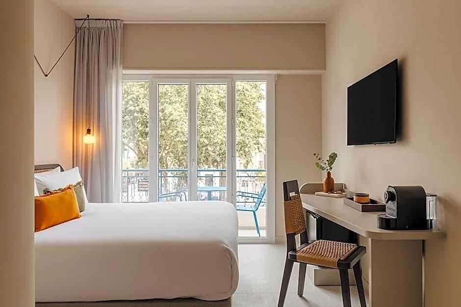 Yelo Promenade Magnan, Sonder Hotel