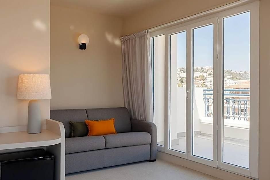 Yelo Promenade Magnan, Sonder Hotel 3*