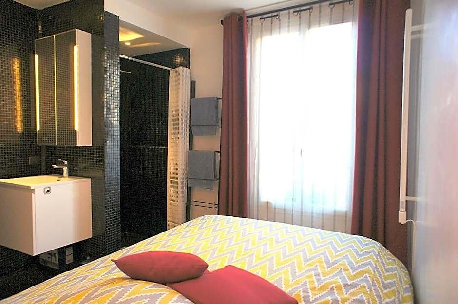 Hotel Ze Perfect Place - Antiquaire - Le Port - Harbor 3*
