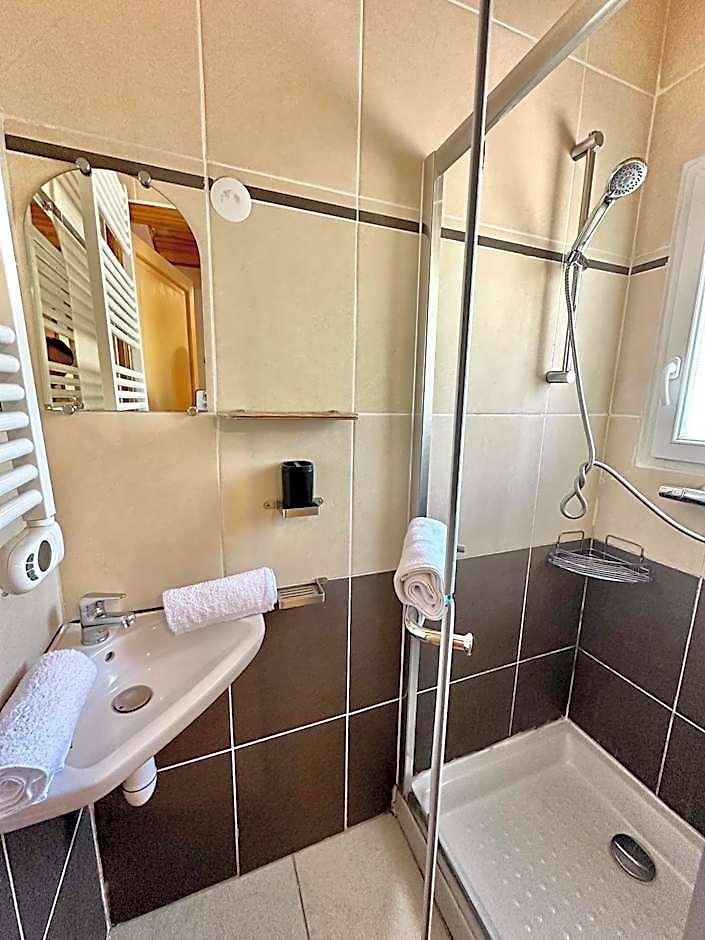 Magnifique Studio, Piscine, Parking 3*