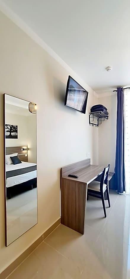 Esperance Hotel