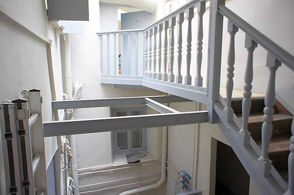 Hotel Ze Perfect Place - Old - Smart 3*