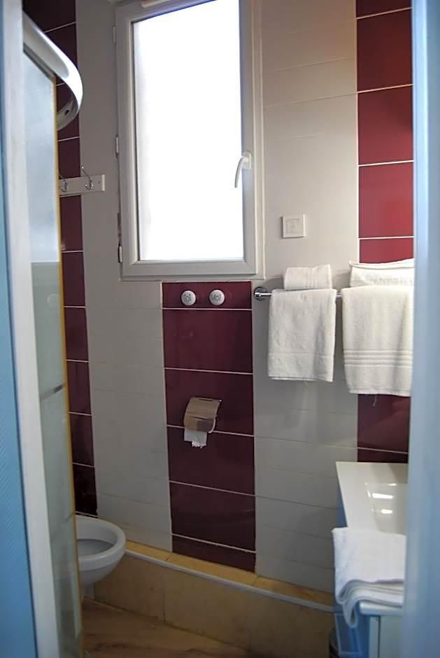 Azur Hotel