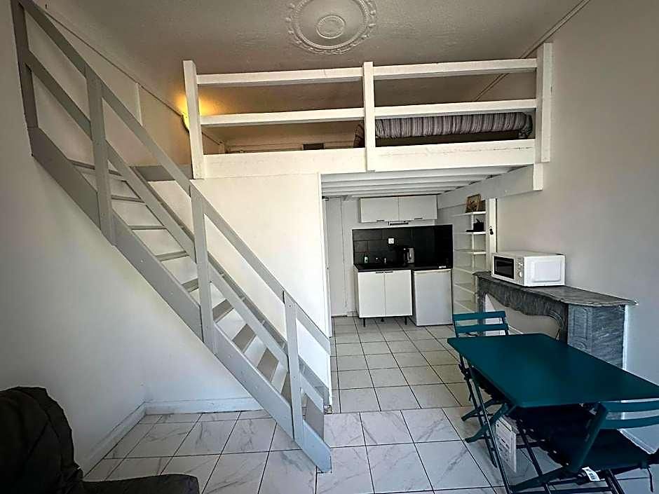 Les Balconnets Centre Aparthotel