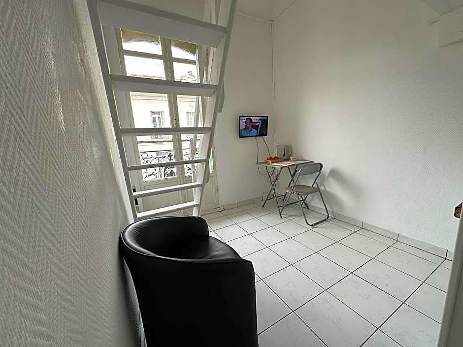 Les Balconnets Centre Aparthotel