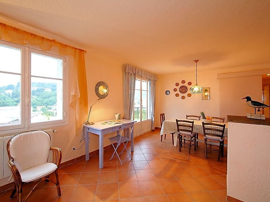Alltitude 52 Hotel 3*