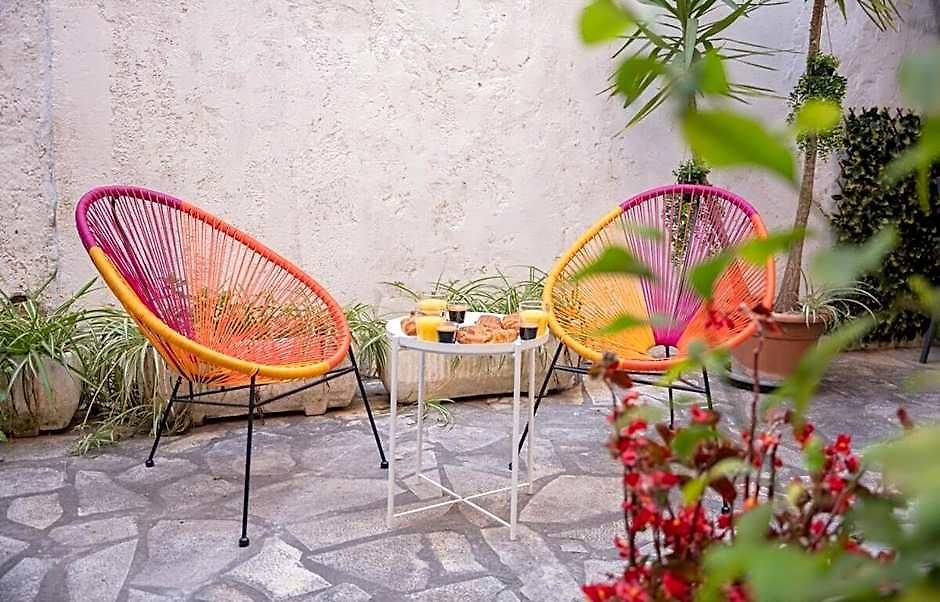 Grand 4 Pieces Avec Cour Privee, Clim & Parking Apartment
