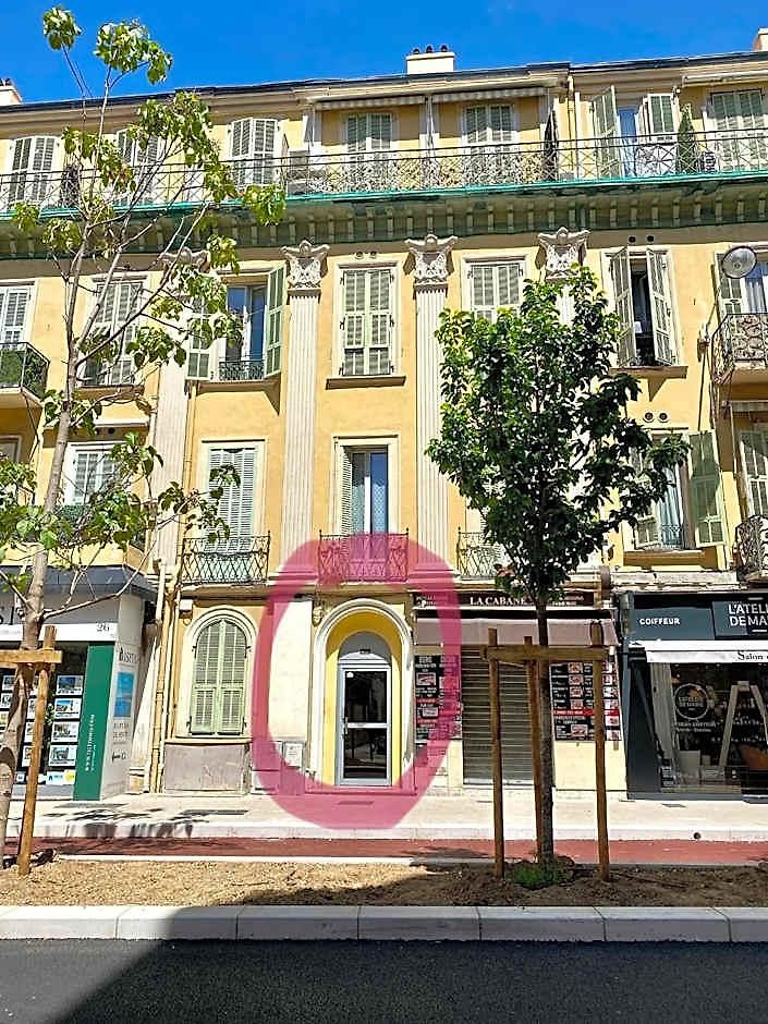 Petit Cocon En Duplex - Centre-ville & A 2 Minutes Nice