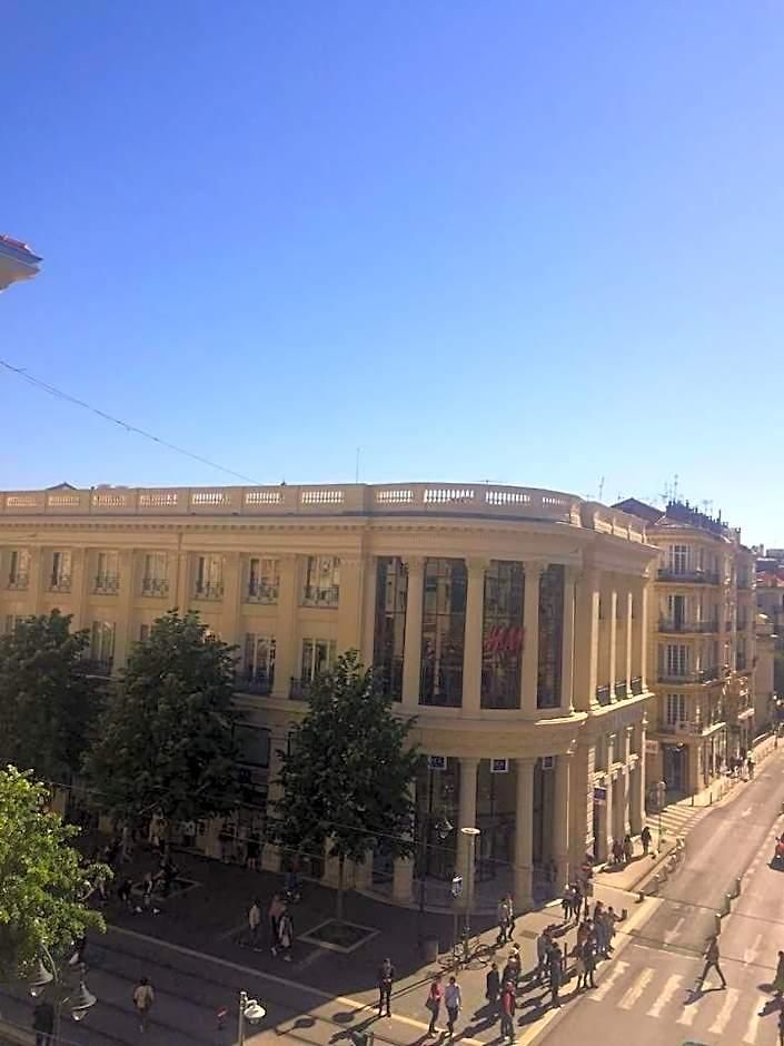 Résidence Adonis Appart hôtel 3*