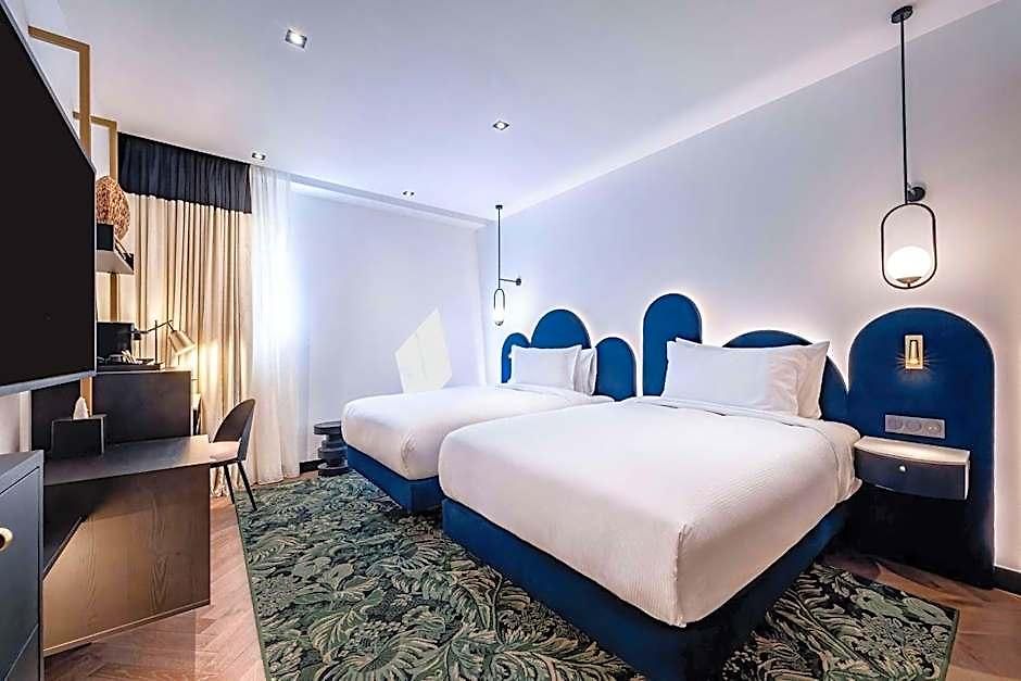 Doubletree By Hilton Centre Iconic 4*