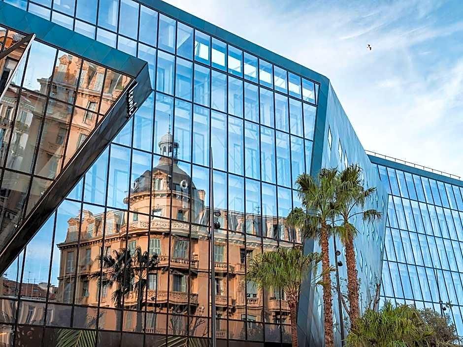 Doubletree By Hilton Centre Iconic Nice