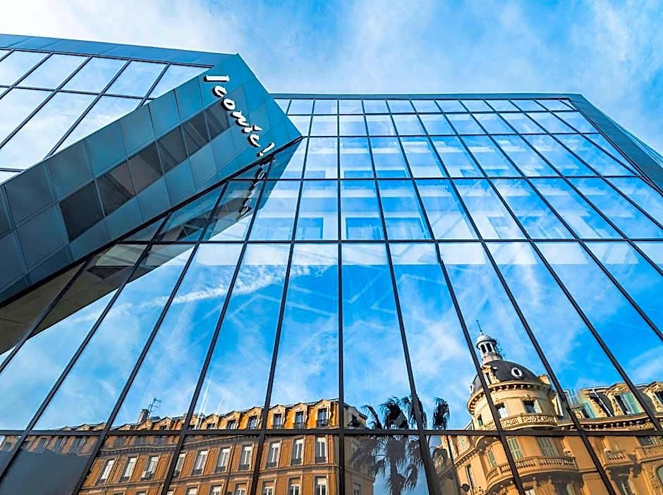Doubletree By Hilton Centre Iconic Hotel Nice