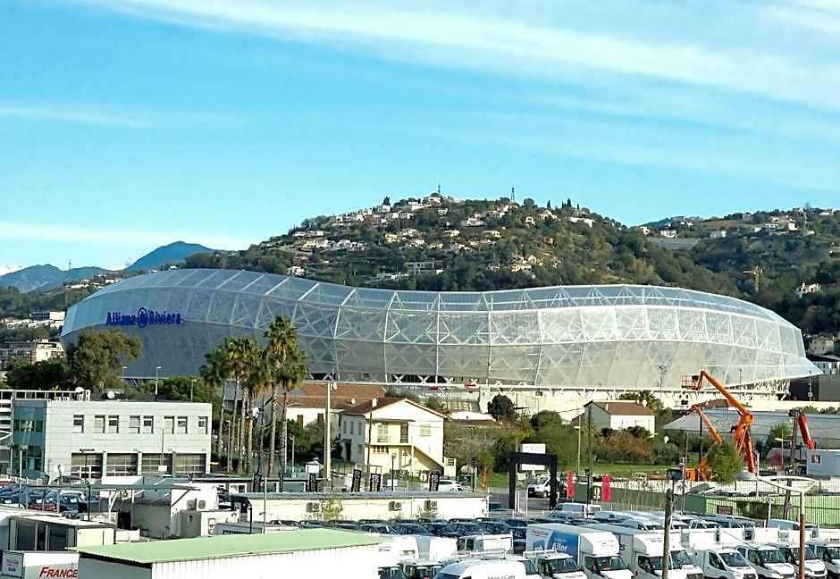 Stade Riviera 3*