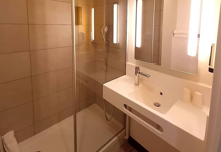 Stade Riviera 3*