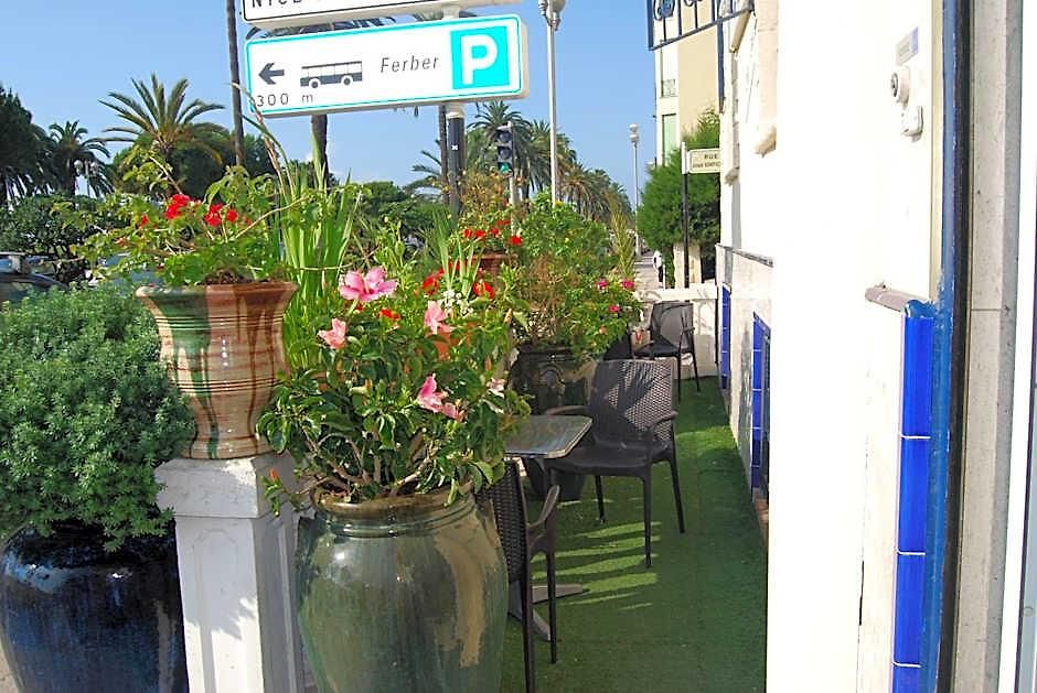 Hotel Azur
