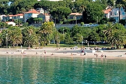 Homestay Les Pieds Dans L'eau *