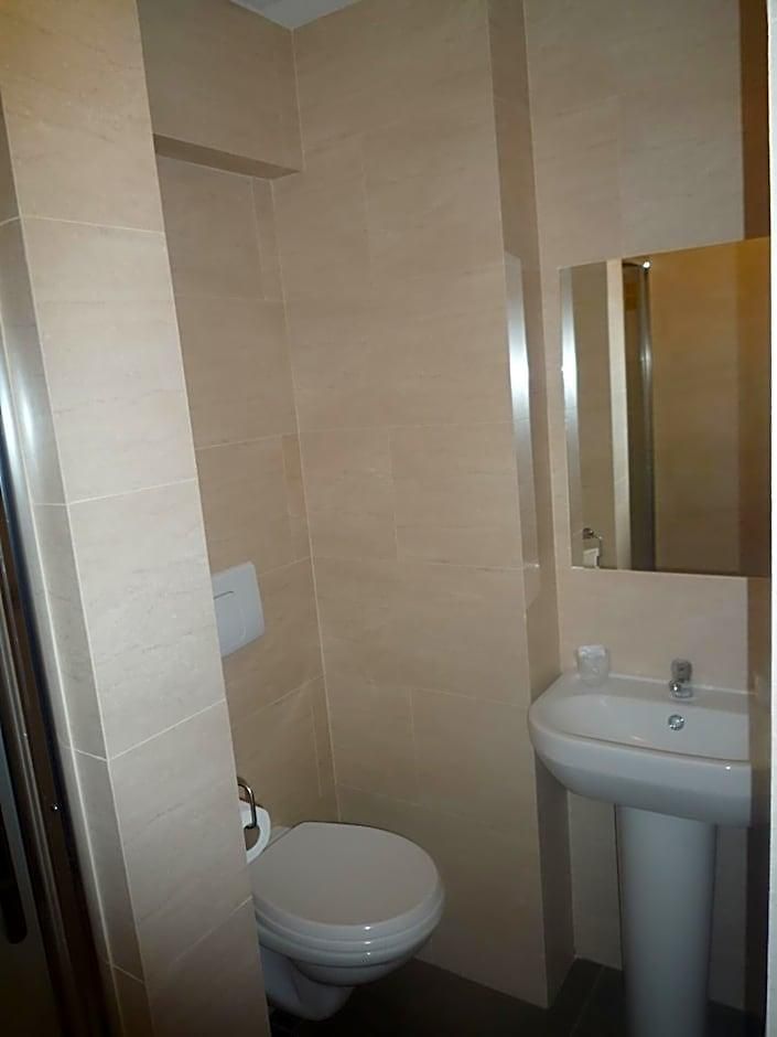 Lyonnais Hotel 3*