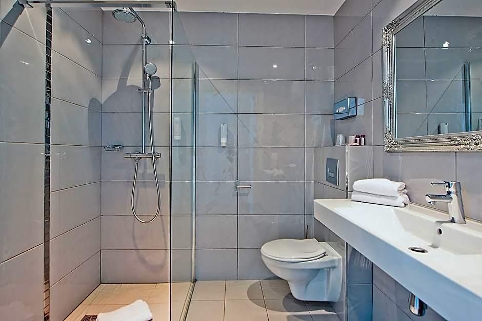 Hotel La Victor Hugo 3*