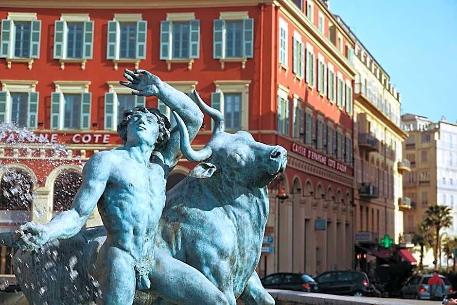 Des Dames Hotel *
