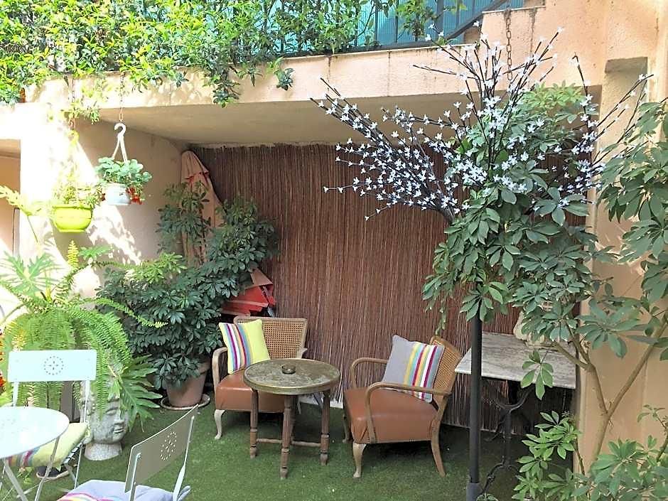 Des Dames Hotel