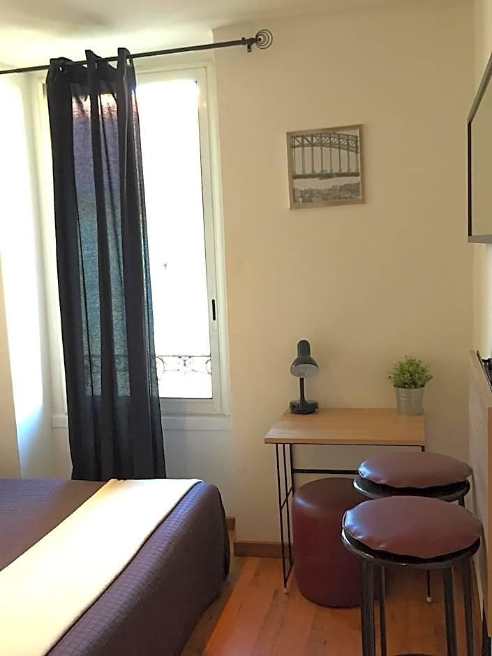 Hotel Du Petit Louvre