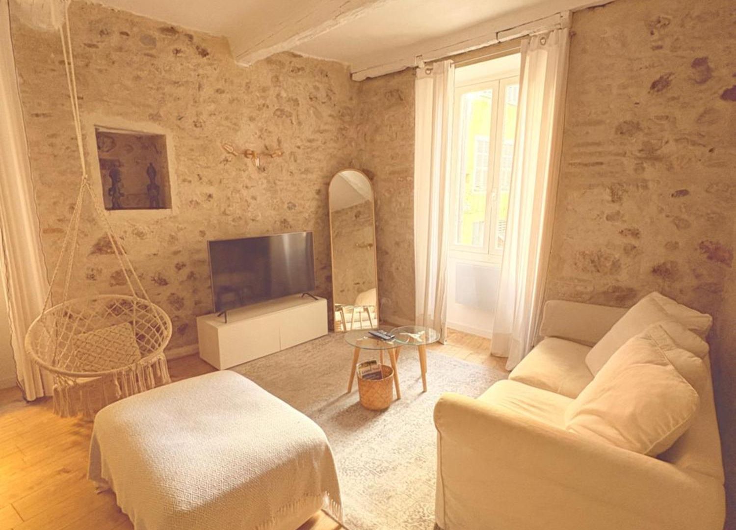 Old Town Renovated 2br Near Beaches & Cours Saleya