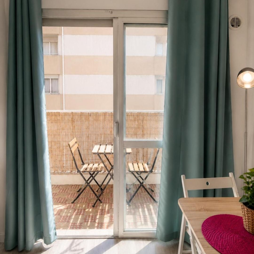Bright With Balcony At The Foot Of The Sea Appartement