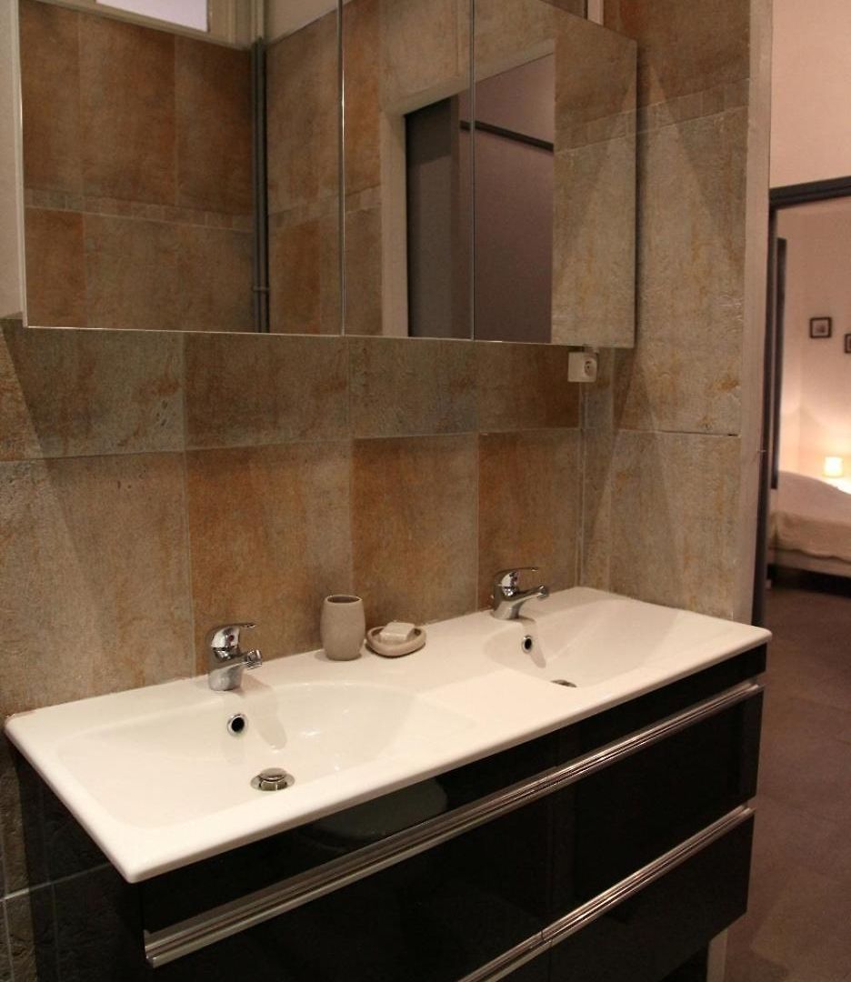 Apartment Appt 3 Chambes Au Coeur De Nice-5 Mns Plages *