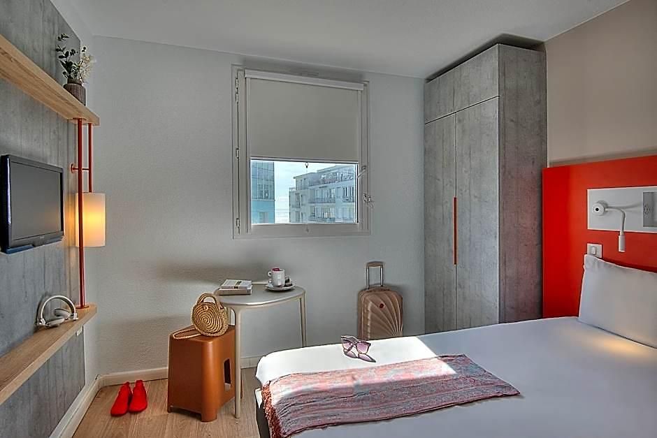 Ibis Budget Californie Lenval 2*