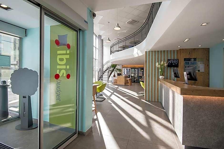 Hotel Ibis Budget Californie Lenval 2*