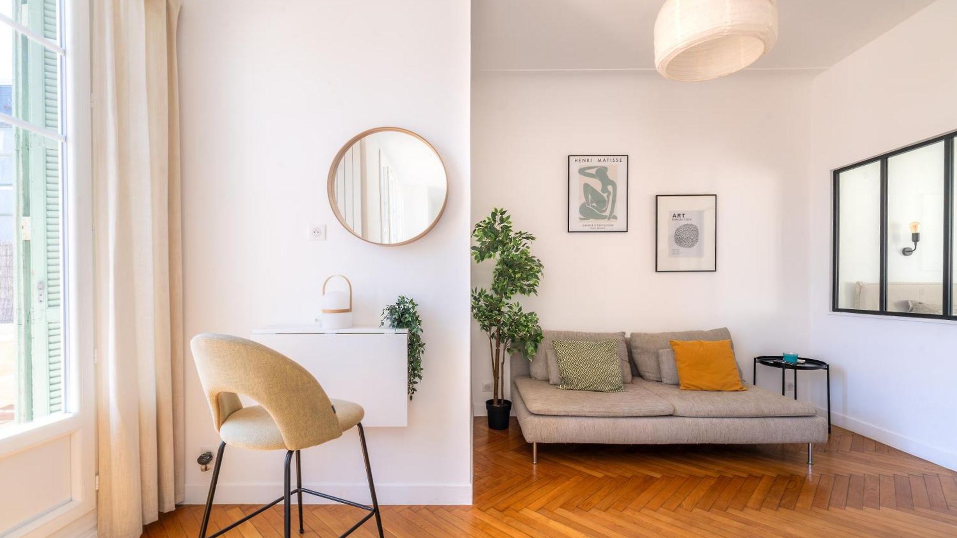 Apartment Exclusive Floor - *