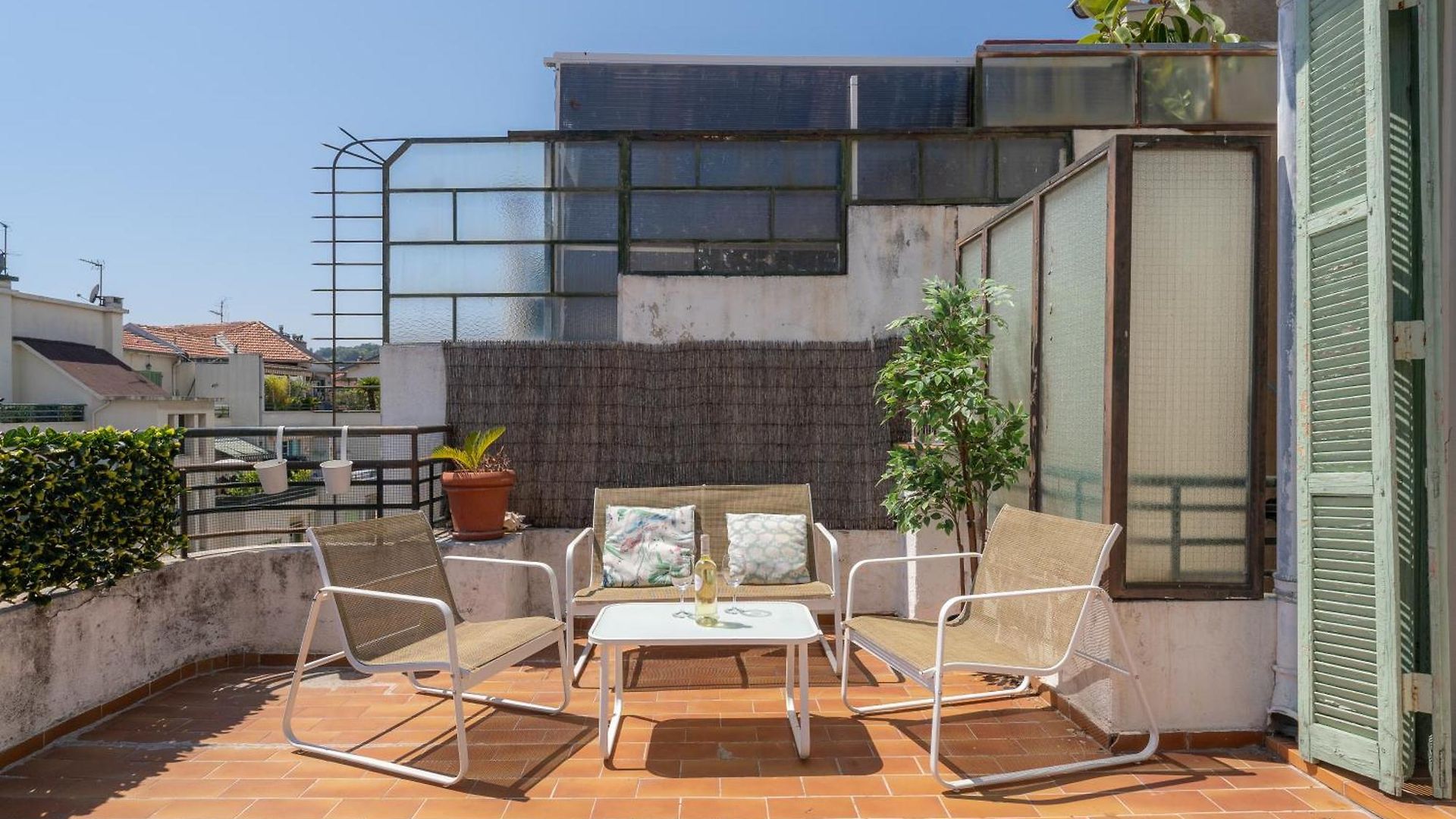 Apartment Exclusive Floor -