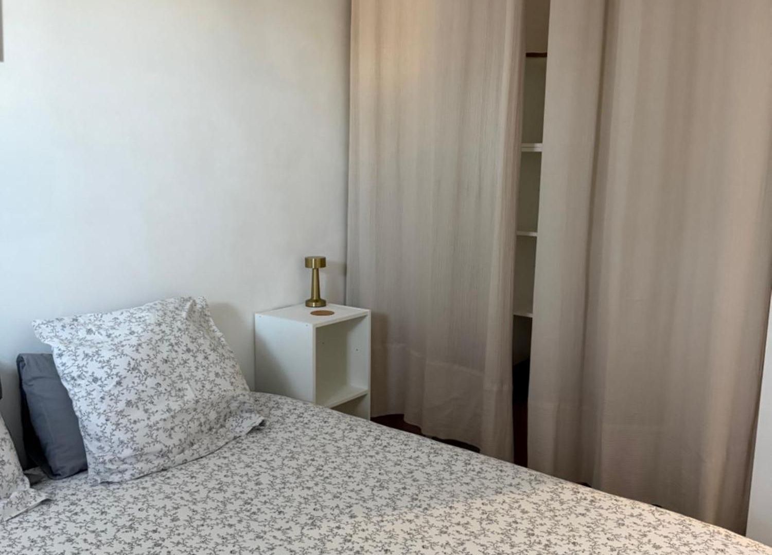 Séjour chez l'habitant Location In Private Security With Free Parking, 6 Min To Center, 1 Min For Transports Available Nice